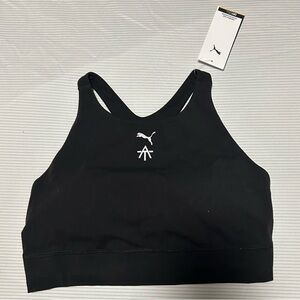 Alex Toussaint/Puma sports bra